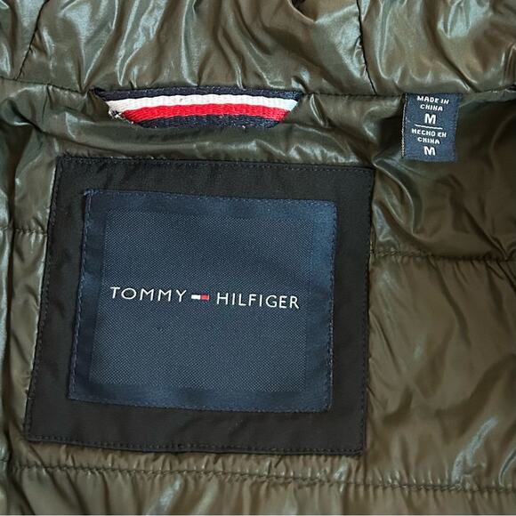 EUC Tommy Hilfiger Black/Green Soft-Shell Hooded Bomber Jacket with Bib. Size M. - Picture 8 of 10